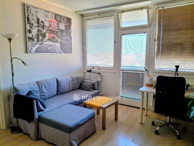 Eladó panellakás, Budapesten, XV. kerületben 64.9 M Ft, 2 szobás