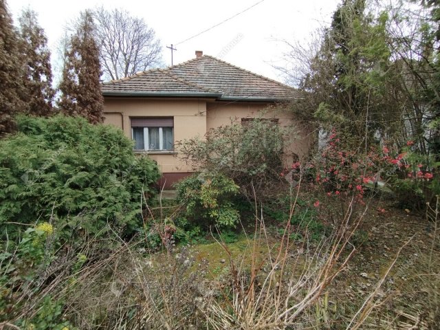 Eladó családi ház, Győrött 59 M Ft, 3 szobás