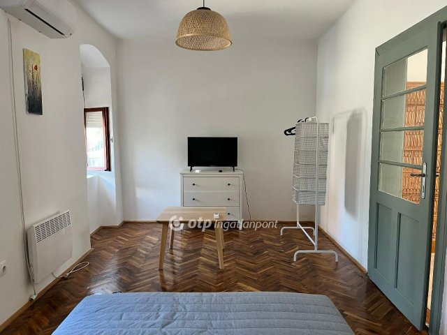 Eladó sorház, Tapolcán 29.5 M Ft, 2 szobás