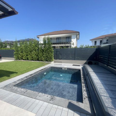 Eladó ikerház, Dunakeszin 210 M Ft, 4 szobás