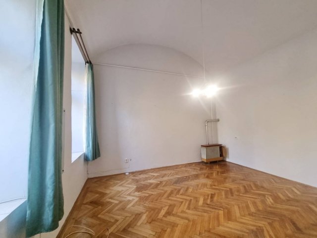Eladó téglalakás, Budapesten, IX. kerületben, Soroksári úton