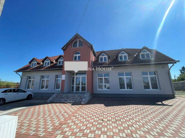 Eladó sorház, Vasváron, Győrvári utcában 270 M Ft, 30 szobás