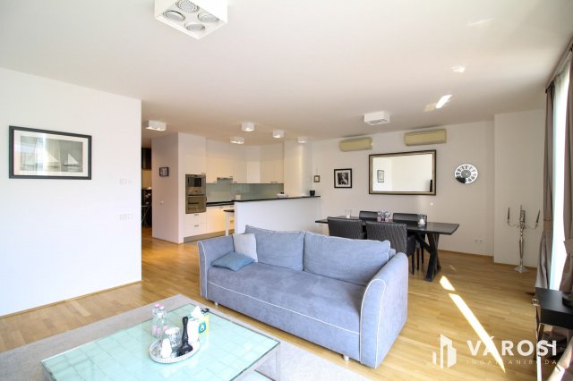 Kiadó téglalakás, albérlet, Budapesten, V. kerületben, 4 szobás