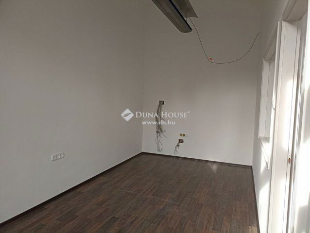 Kiadó iroda, Zalaegerszegen 180 E Ft / hó / költözzbe.hu