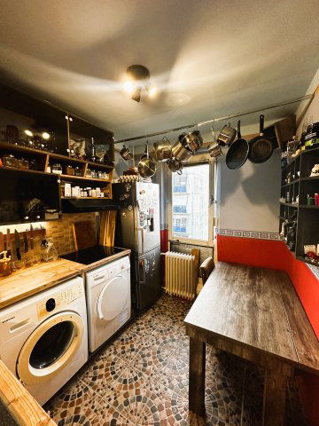 Eladó panellakás, Komlón 21.99 M Ft, 2+1 szobás