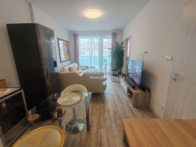 Eladó téglalakás, Budapesten, XVIII. kerületben 73.99 M Ft