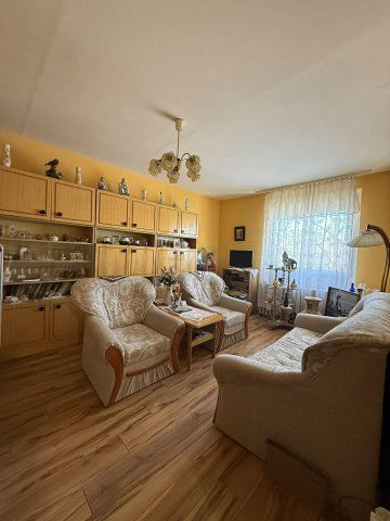 Eladó panellakás, Pécsett 38.49 M Ft, 1+1 szobás