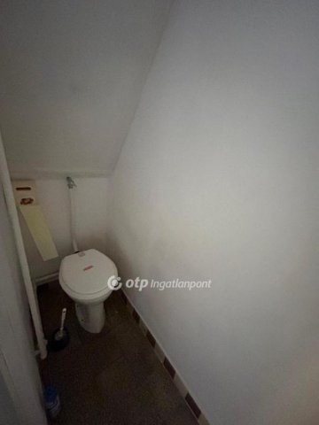 Eladó családi ház, Konyáron 19 M Ft, 2 szobás