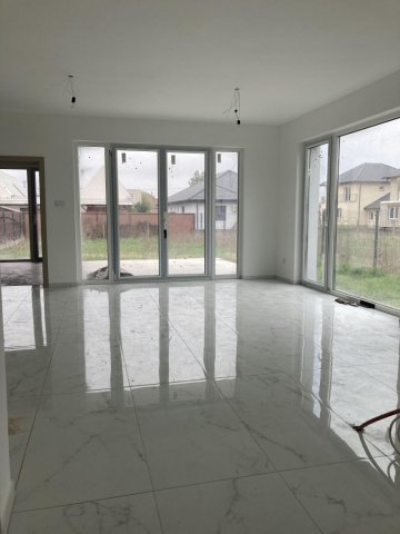 Eladó ikerház, Debrecenben 165 M Ft, 5 szobás