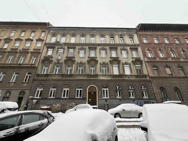 Eladó téglalakás, Budapesten, VII. kerületben, Peterdy utcában