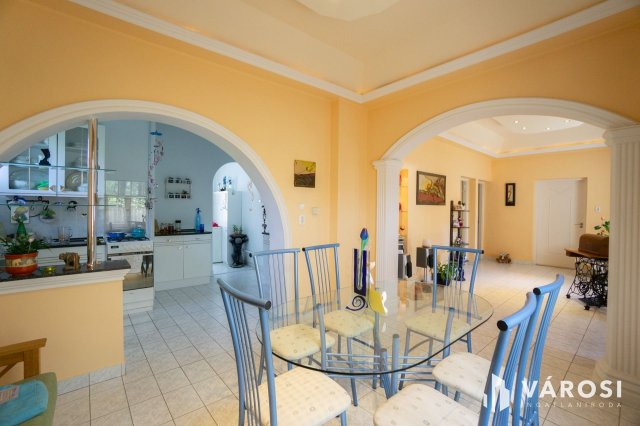 Eladó ikerház, Győrújfalun 89.9 M Ft, 4 szobás