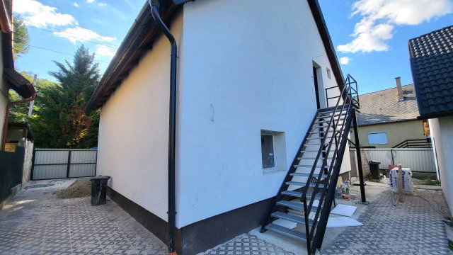 Eladó családi ház, Törökbálinton 169.9 M Ft, 6+2 szobás