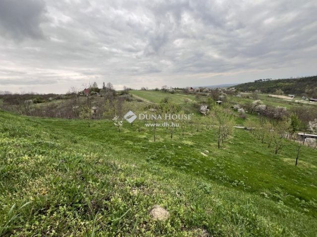 Eladó telek, Nyergesújfaluban 17.4 M Ft / költözzbe.hu