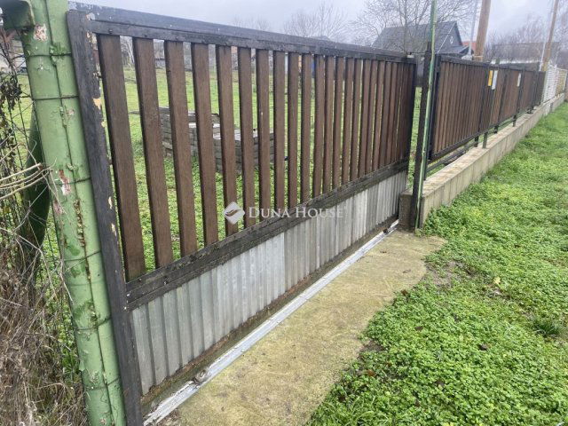 Eladó telek, Tóalmáson, Nyár utcában 10.5 M Ft