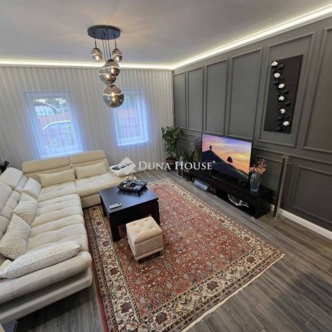 Eladó téglalakás, Lajosmizsén 80 M Ft, 4 szobás