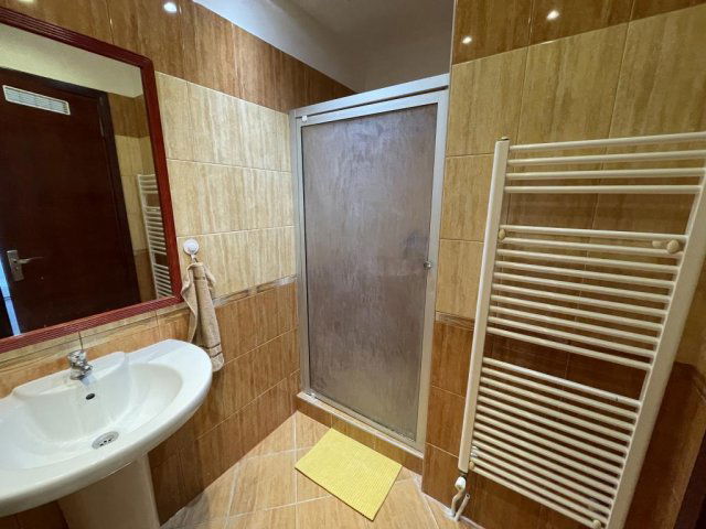 Kiadó téglalakás, albérlet, Tatán 180 E Ft / hó, 1+1 szobás