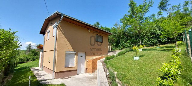 Eladó nyaraló, Balatonkenesén 39.9 M Ft, 2 szobás