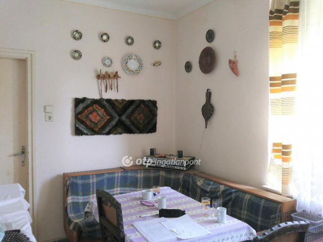 Eladó nyaraló, Szabadiban 114 M Ft, 11+2 szobás