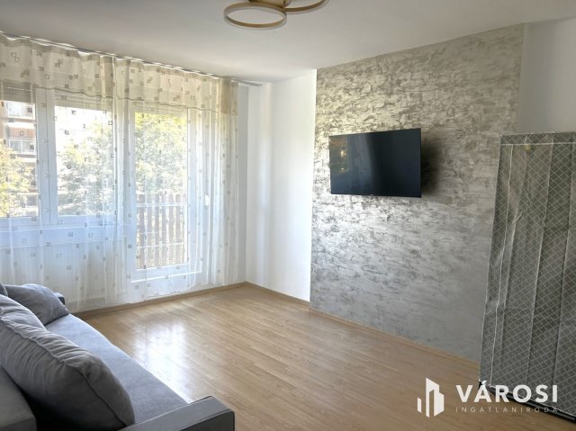Kiadó panellakás, albérlet, Békéscsabán 110 E Ft / hó