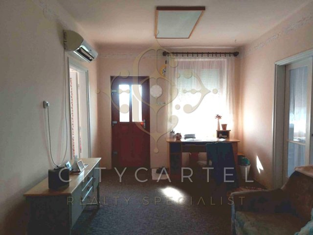 Eladó családi ház, Bölcskén 64 M Ft, 3 szobás