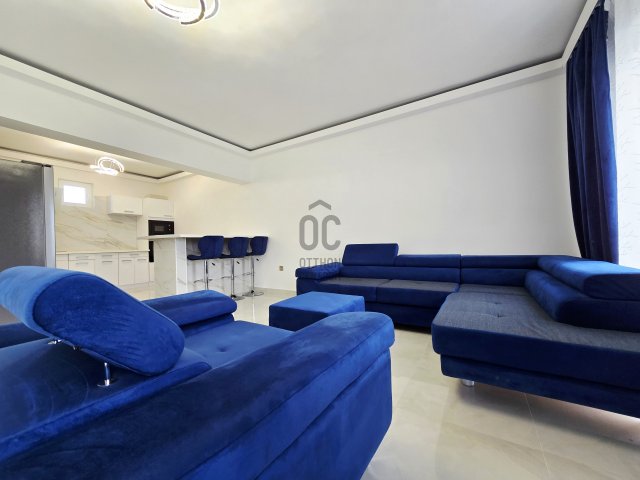 Eladó ikerház, Balatonszabadiban 109 M Ft, 4 szobás