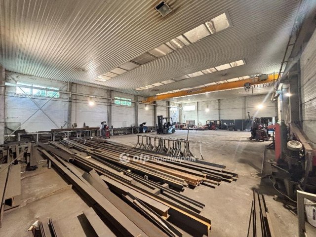 Eladó ipari ingatlan, Békéscsabán 350 M Ft