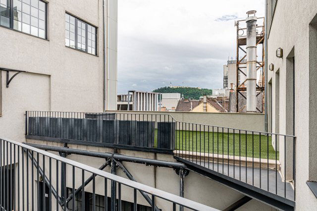 Eladó téglalakás, Budapesten, V. kerületben 218 M Ft, 2 szobás