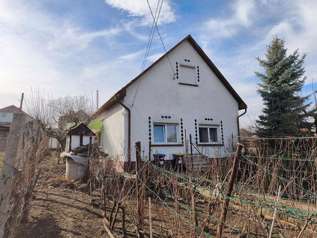 Eladó családi ház, Budapesten, XVII. kerületben 84.9 M Ft