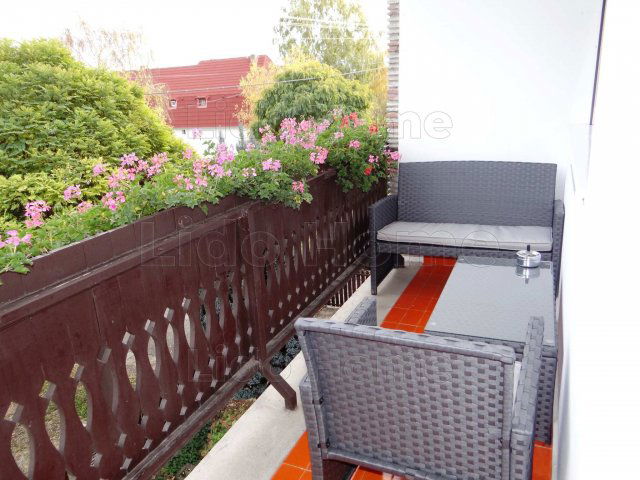 Eladó családi ház, Hévízen 107.8 M Ft, 7 szobás