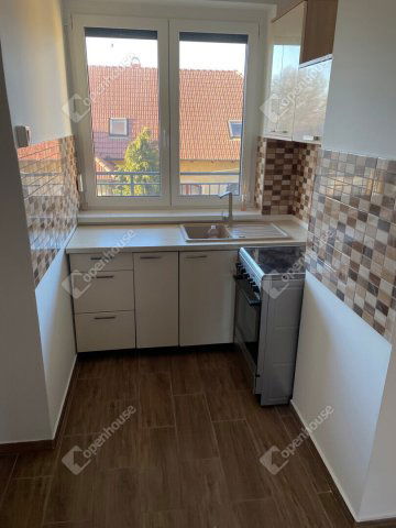 Eladó téglalakás, Monoron 79.5 M Ft, 3 szobás