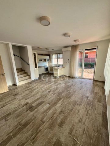 Eladó téglalakás, Budapesten, XVI. kerületben 164.5 M Ft