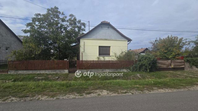 Eladó családi ház, Nádudvaron 12.5 M Ft, 2 szobás