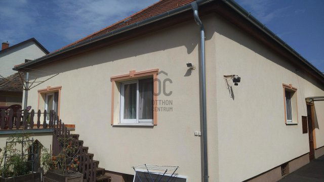 Eladó családi ház, Szombathelyen, Fürdő utcában 99.8 M Ft