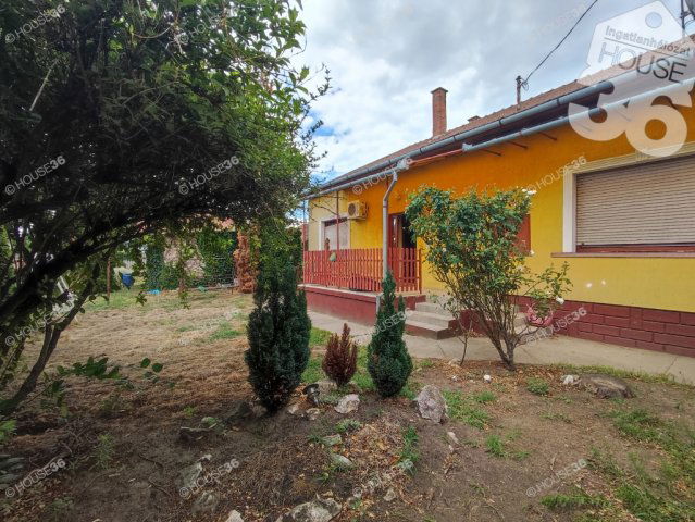 Eladó családi ház, Nagykőrösön 49.9 M Ft, 3 szobás