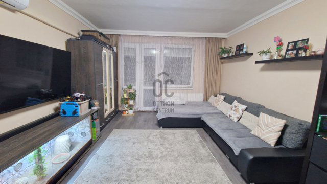 Eladó panellakás, Kistarcsán 65.9 M Ft, 2 szobás