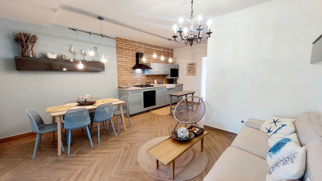 Eladó téglalakás, Zamárdiban, Keszeg utcában 225 M Ft, 3 szobás