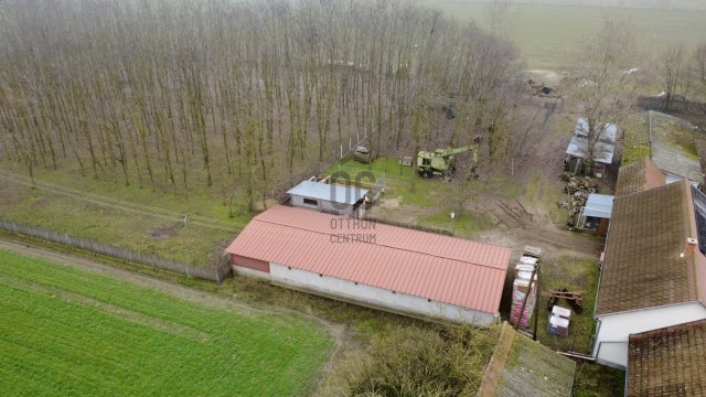 Eladó családi ház, Bócsán 105 M Ft, 7 szobás