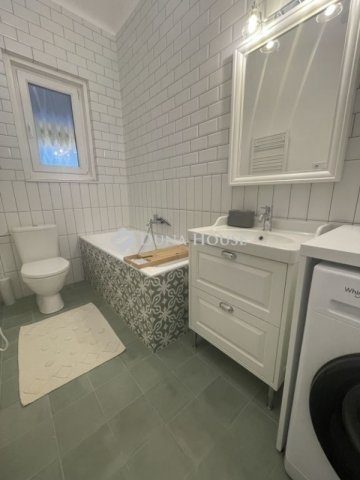 Eladó téglalakás, Pécsett 72 M Ft, 2 szobás