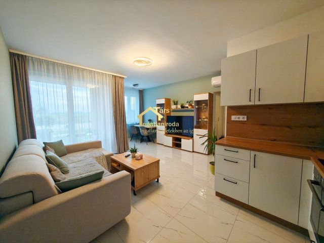 Eladó téglalakás, Vámosszabadin 56.9 M Ft, 2 szobás