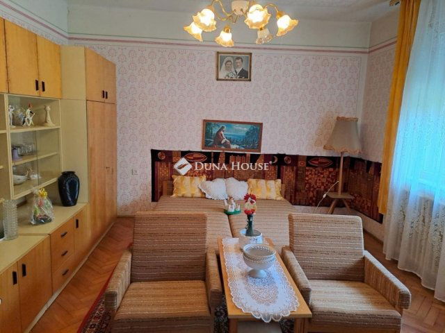 Eladó családi ház, Bácsborsódon 13 M Ft, 3 szobás