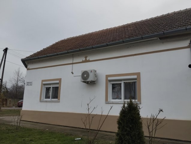 Eladó családi ház, Apátfalván 45 M Ft, 3 szobás