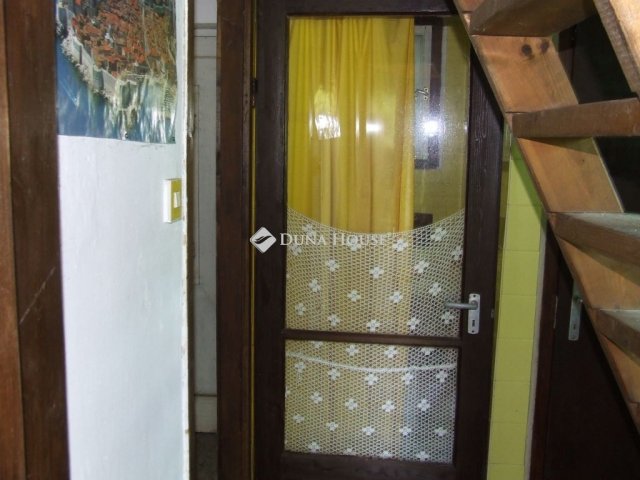 Eladó nyaraló, Esztergomban 19 M Ft, 3 szobás