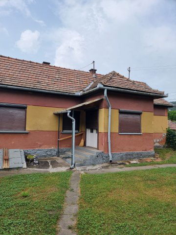 Eladó családi ház, Somoskőújfalun 4.3 M Ft, 2 szobás