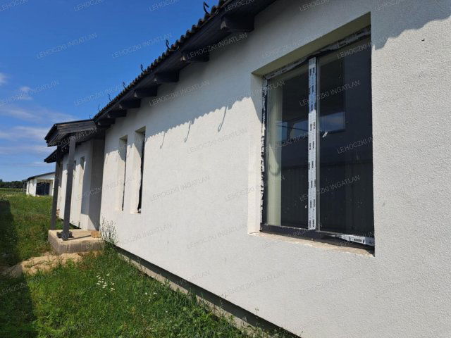 Eladó ikerház, Nyíregyházán 73 M Ft, 4 szobás
