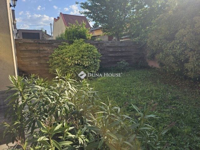 Eladó sorház, Budapesten, XV. kerületben 229 M Ft, 4 szobás