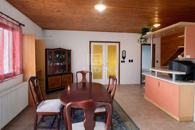 Kiadó téglalakás, albérlet, Budapesten, XV. kerületben