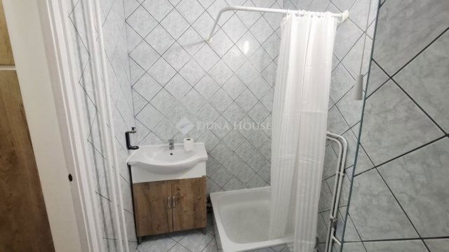 Eladó panellakás, Budapesten, X. kerületben 56.5 M Ft, 2 szobás