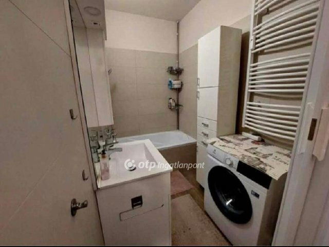 Eladó téglalakás, Mohácson 42 M Ft, 2+1 szobás