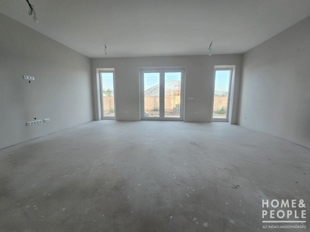 Eladó családi ház, Szegeden 99 M Ft, 3+1 szobás