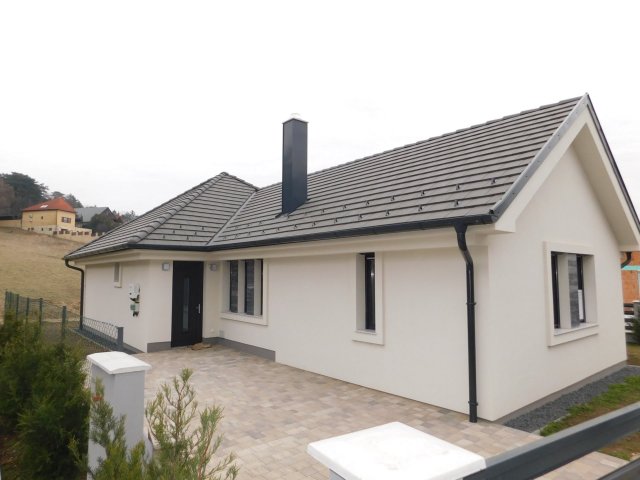 Eladó családi ház, Vonyarcvashegyen 135 M Ft, 4 szobás